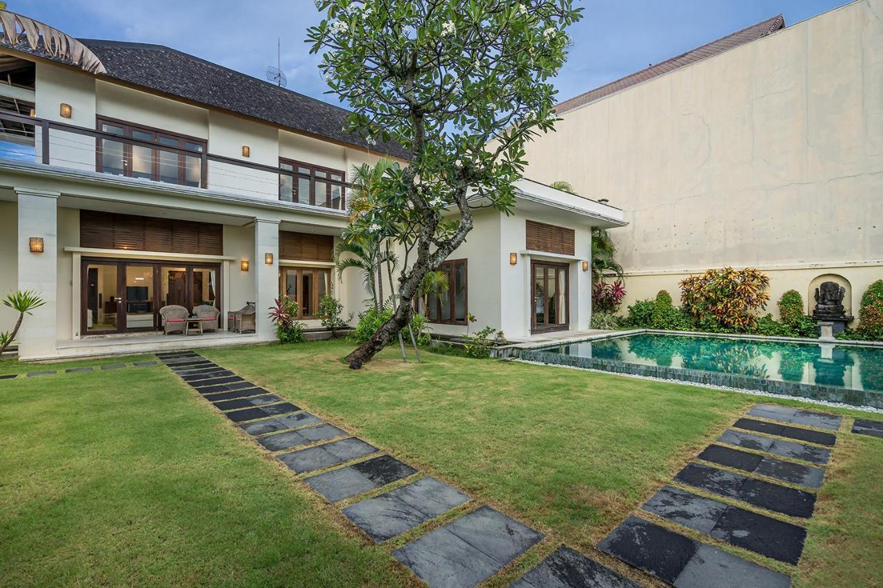 Bali Villa Lotus Seminyak  Ngoại thất bức ảnh