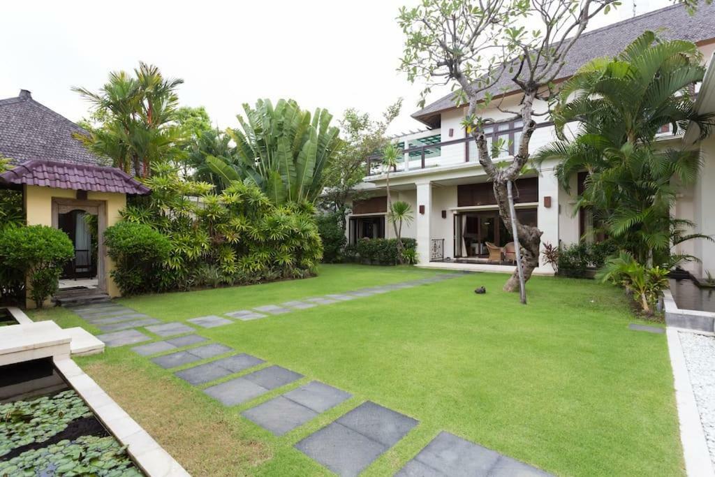 Bali Villa Lotus Seminyak  Ngoại thất bức ảnh